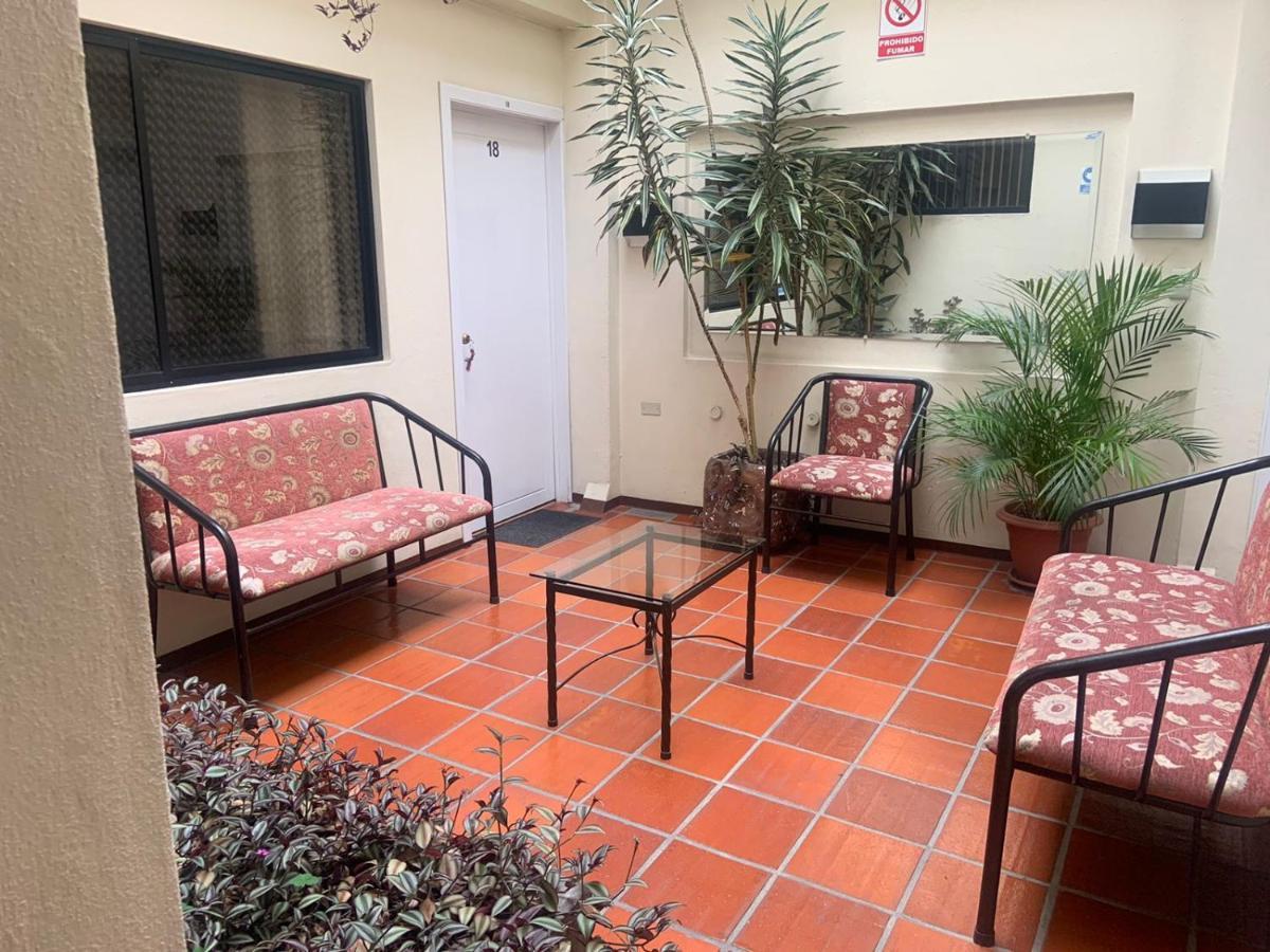Hotel Mariscal Inn & Suite Cuenca Buitenkant foto