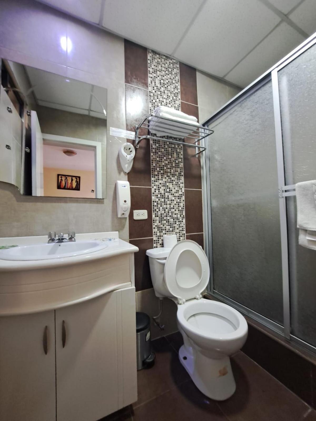 Hotel Mariscal Inn & Suite Cuenca Buitenkant foto