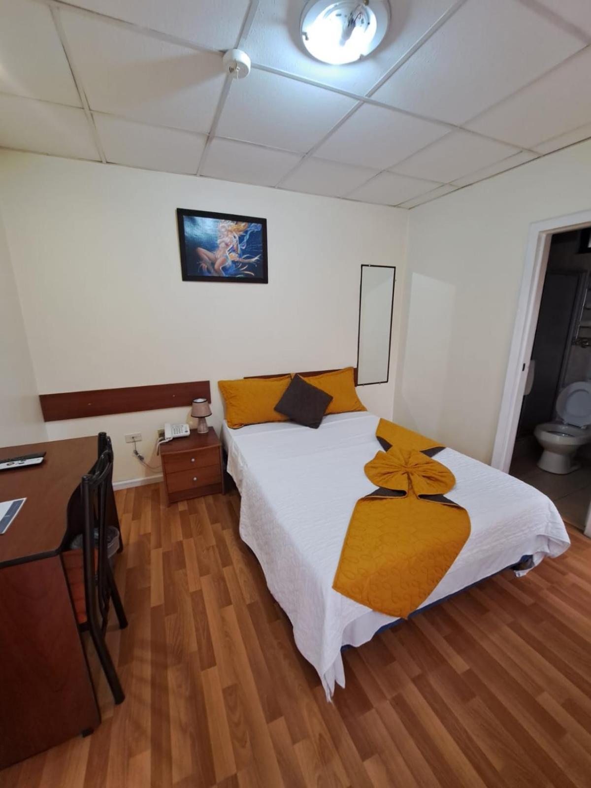 Hotel Mariscal Inn & Suite Cuenca Buitenkant foto